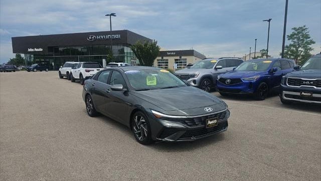 2024 Hyundai ELANTRA SEL
