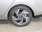 2024 Elantra Thumbnail 16