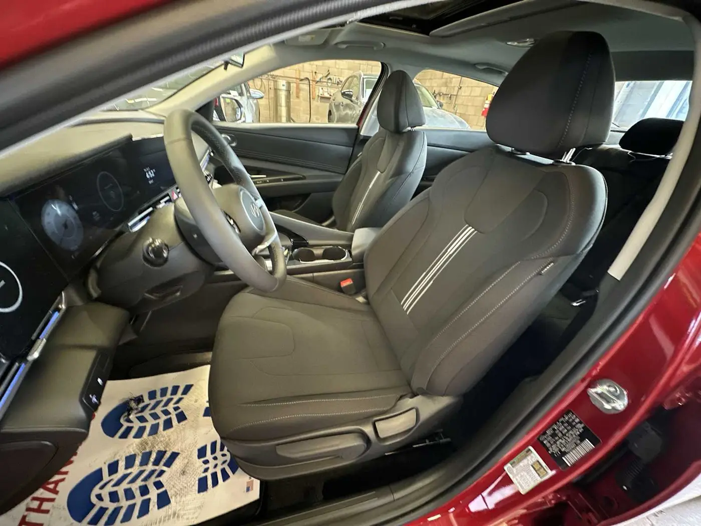 2025 Hyundai Elantra - $24,995