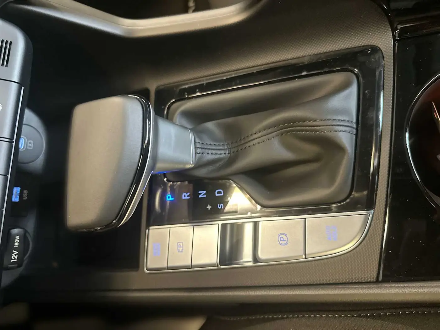 2025 Hyundai Elantra - $24,995