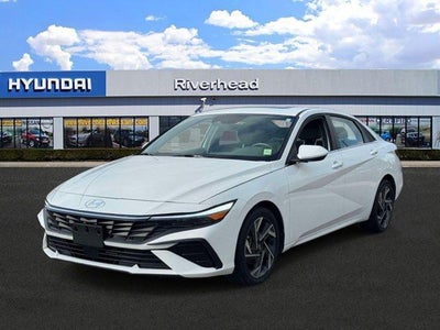2025 Hyundai Elantra SEL Convenience 4DR Sedan