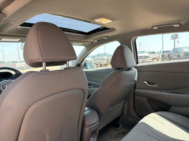 2025 Hyundai Elantra - $19,904