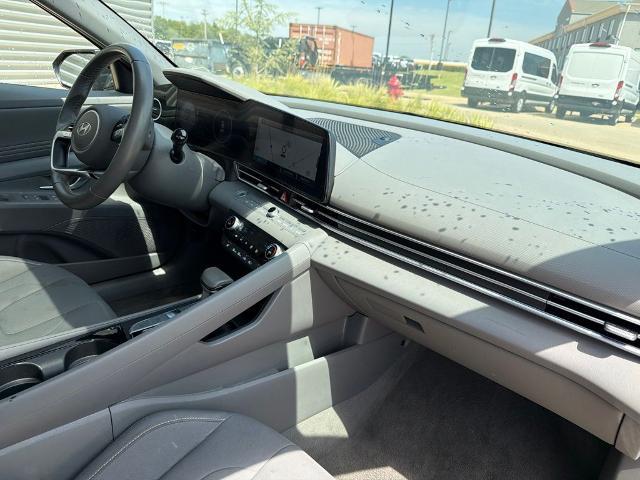 2025 Hyundai Elantra - $19,904
