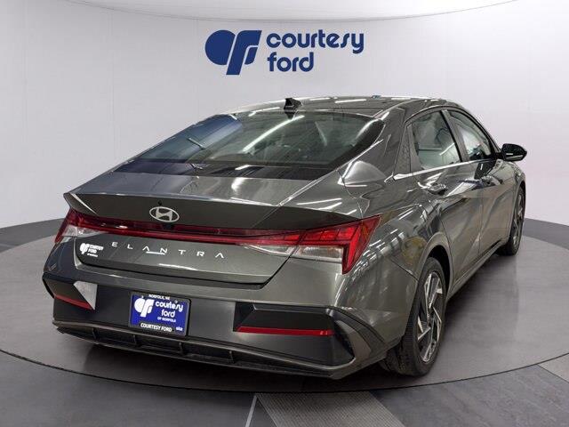 2025 Hyundai Elantra - $23,990
