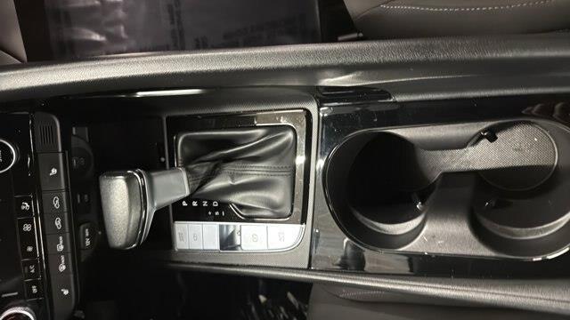 2025 Hyundai Elantra - $23,990