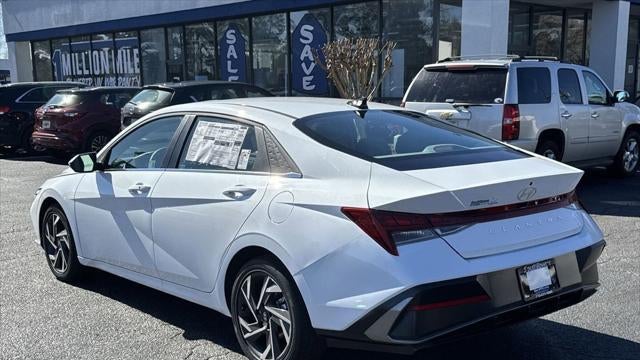2025 Hyundai ELANTRA SEL Convenience