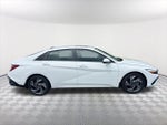 2025 Elantra Thumbnail 4
