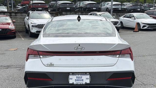 2025 Hyundai ELANTRA SEL Convenience