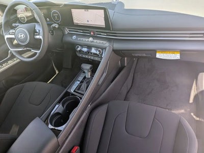 2025 Hyundai Elantra SEL Convenience 4DR Sedan