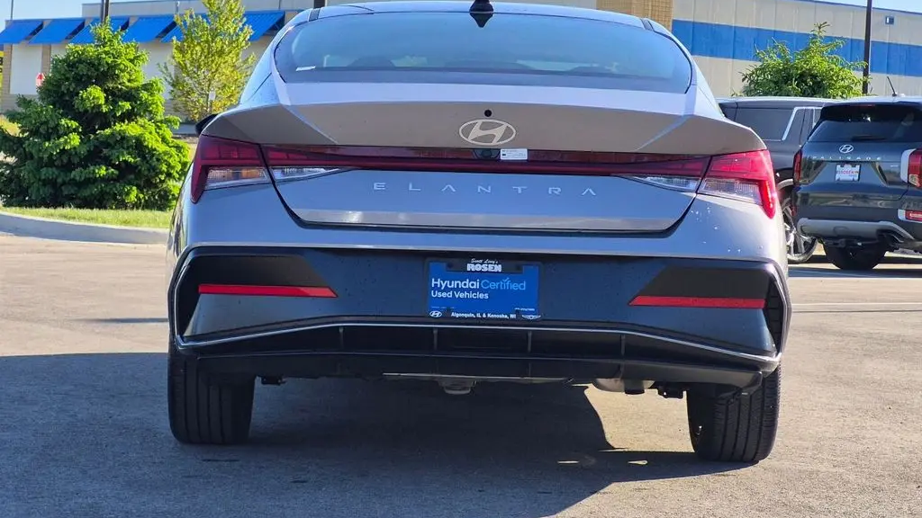 2025 Hyundai ELANTRA SEL Convenience