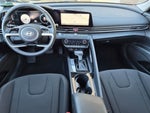 2025 Elantra Thumbnail 25