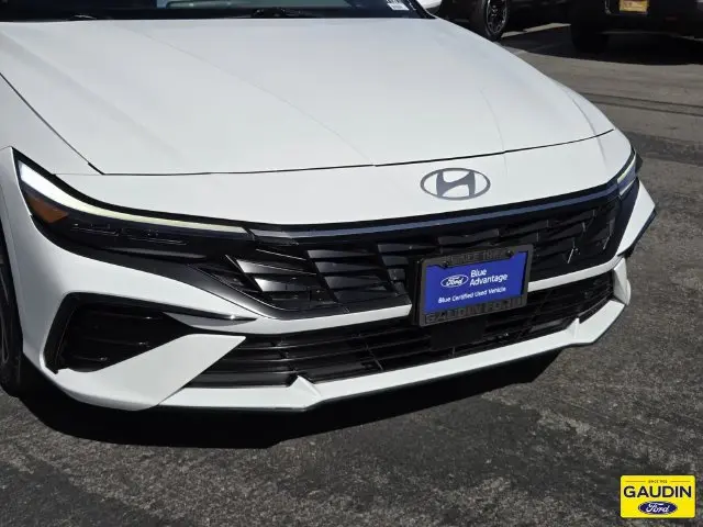 2025 Hyundai Elantra - $19,777