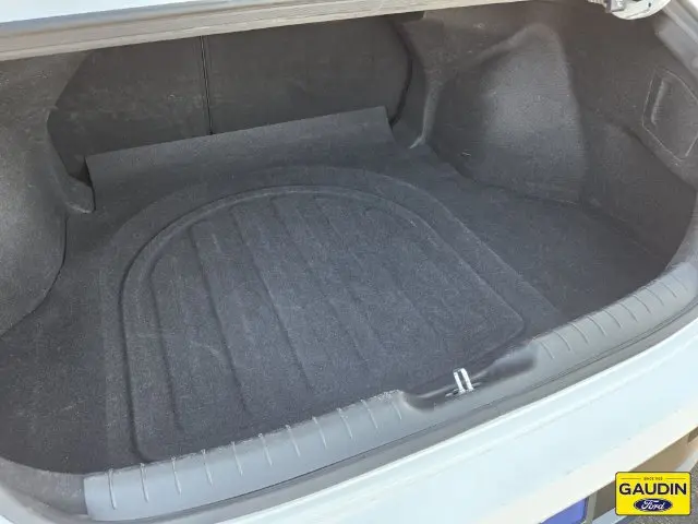 2025 Hyundai Elantra - $19,777