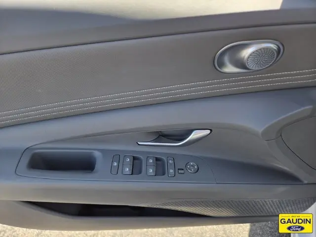 2025 Hyundai Elantra - $19,777