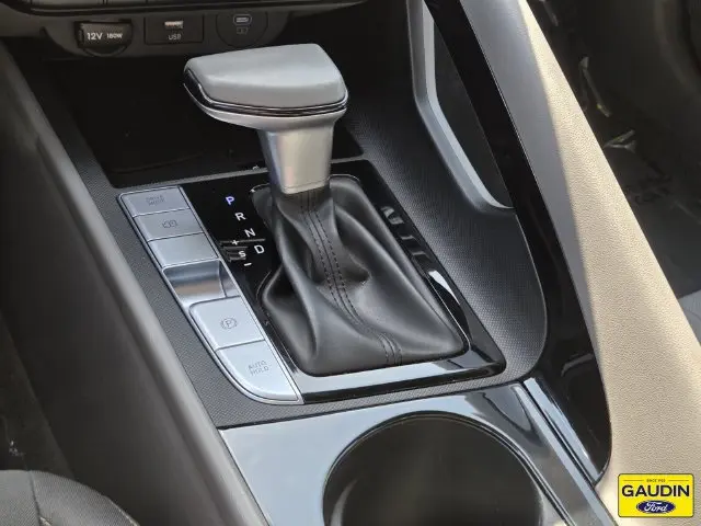 2025 Hyundai Elantra - $19,777