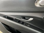 2025 Elantra Thumbnail 14