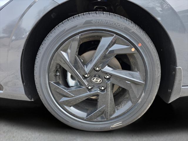 2026 Hyundai Elantra - $25,958