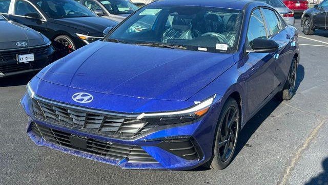 2026 Hyundai ELANTRA SEL Sport Premium
