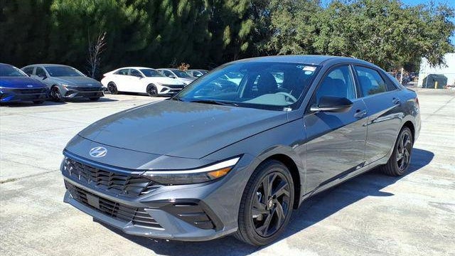 2026 Hyundai ELANTRA SEL Sport Premium
