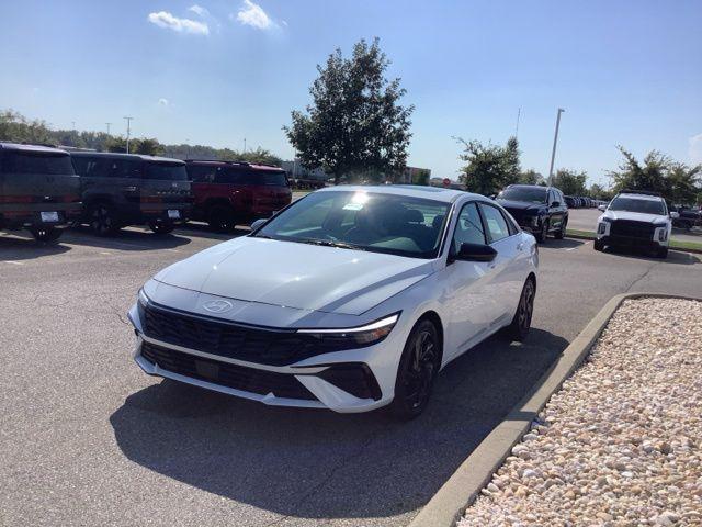 2026 Hyundai Elantra - $25,430