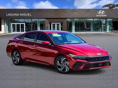 2024 Hyundai Elantra SEL 4DR Sedan