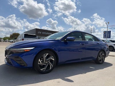 2024 Hyundai Elantra SEL 4DR Sedan