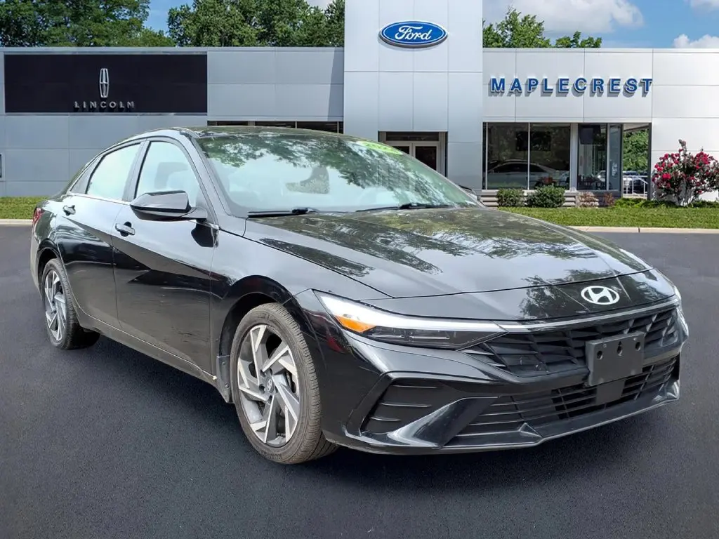 2024 Hyundai Elantra - $19,497