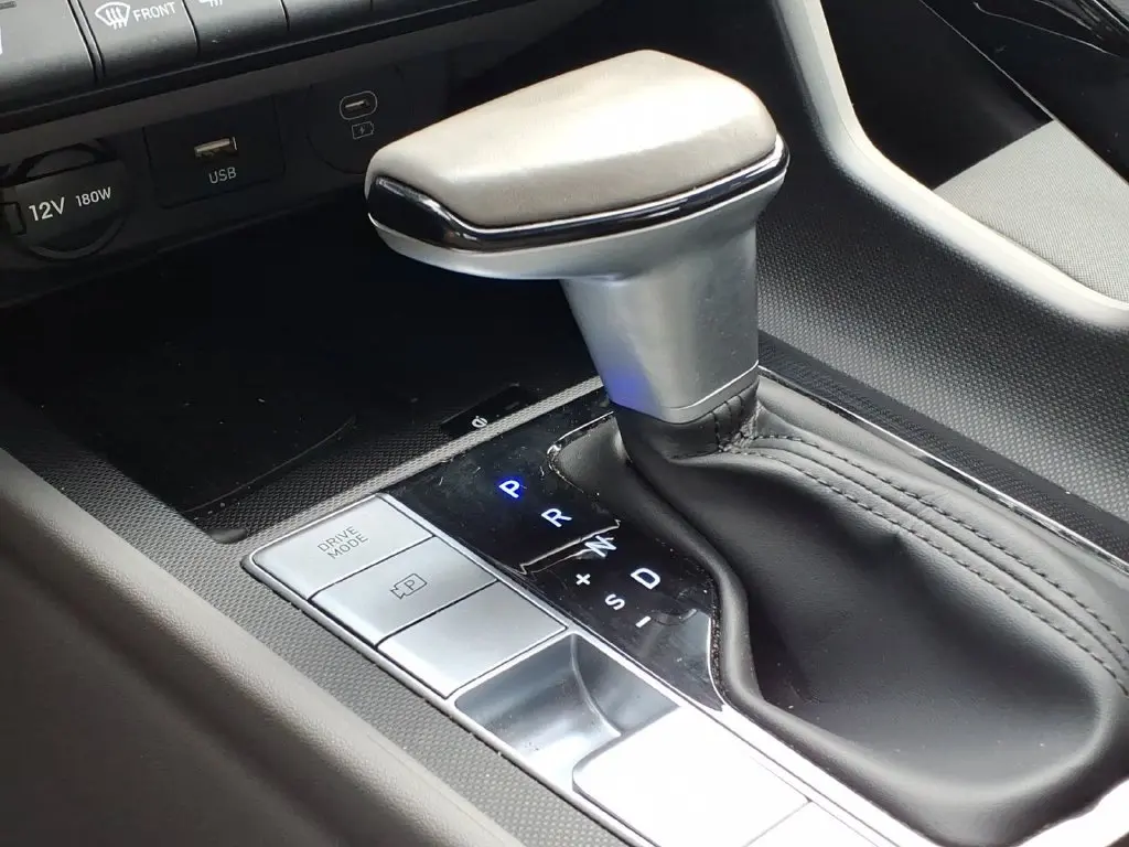 2024 Hyundai Elantra - $19,497