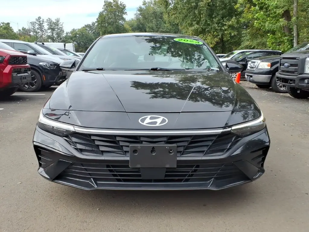 2024 Hyundai Elantra - $19,497