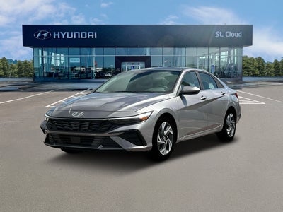 2025 Hyundai Elantra SEL Convenience 4DR Sedan