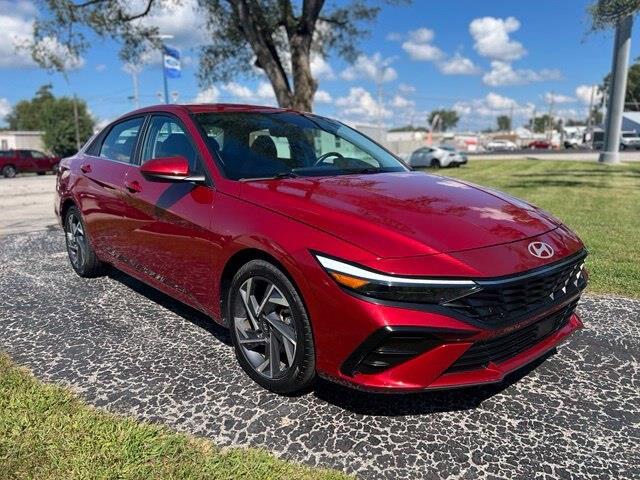 2025 Hyundai Elantra - $20,295