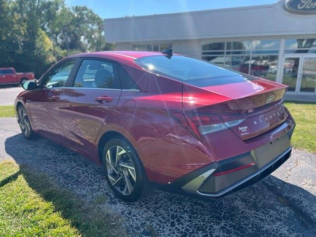2025 Hyundai Elantra - $20,295