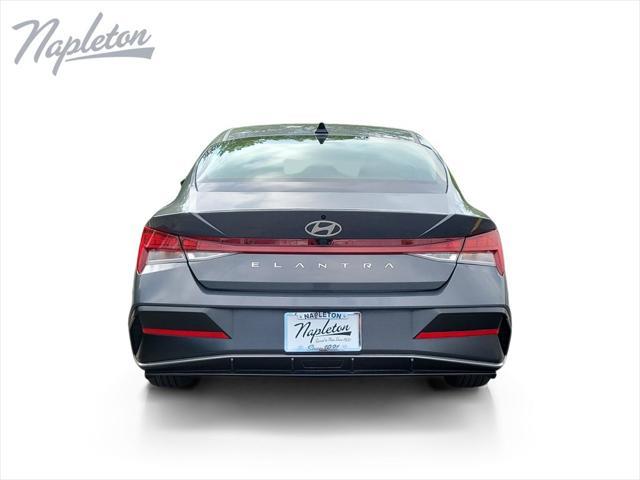 2025 Hyundai Elantra - $17,800