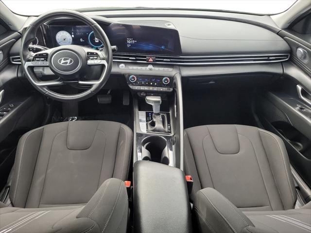 2025 Hyundai Elantra - $17,800
