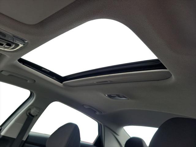 2025 Hyundai Elantra - $17,800