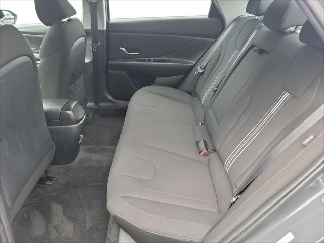 2025 Hyundai Elantra - $17,800