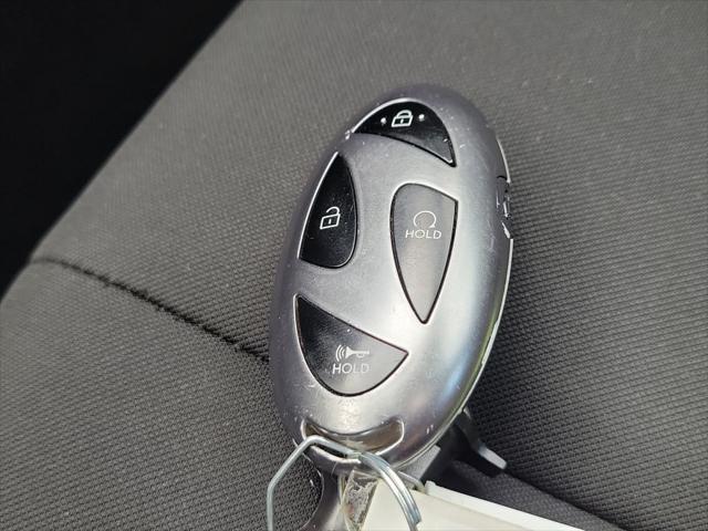 2025 Hyundai Elantra - $17,800
