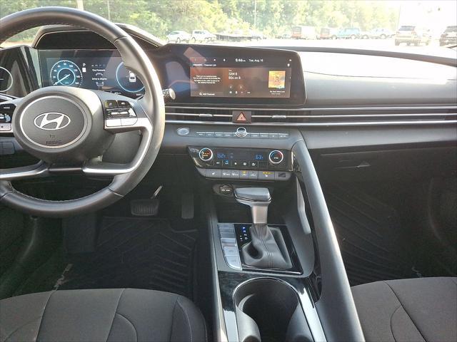 2025 Hyundai Elantra - $24,491