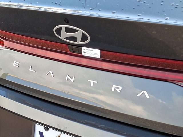 2025 Hyundai Elantra - $24,491