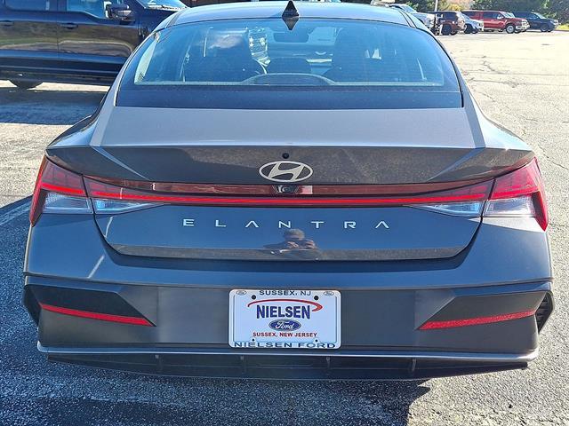 2025 Hyundai Elantra - $20,995