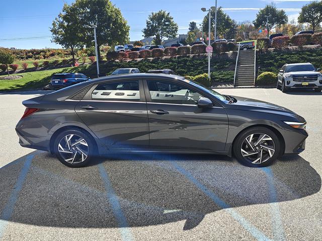 2025 Hyundai Elantra - $20,995
