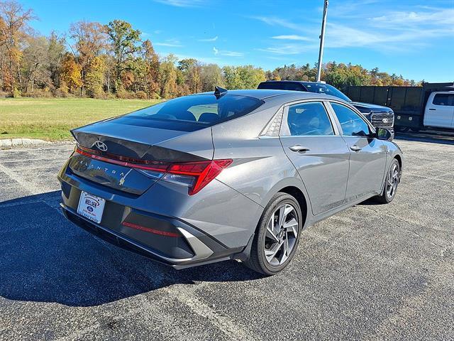 2025 Hyundai Elantra - $20,995