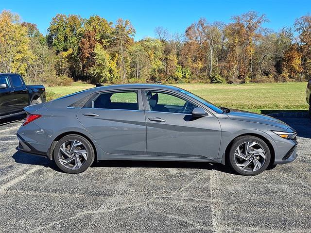 2025 Hyundai Elantra - $20,995