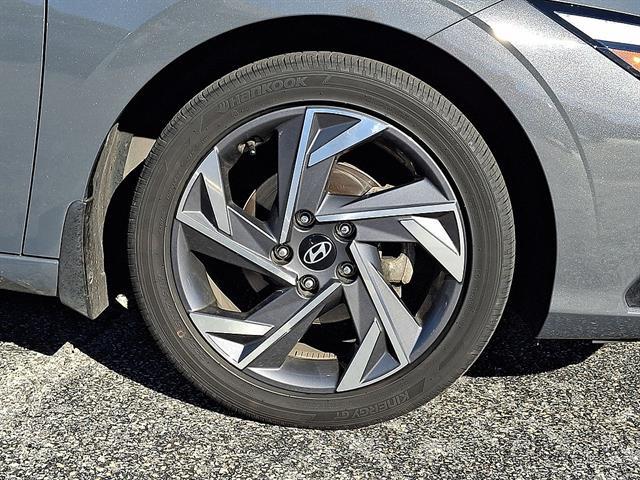 2025 Hyundai Elantra - $20,995