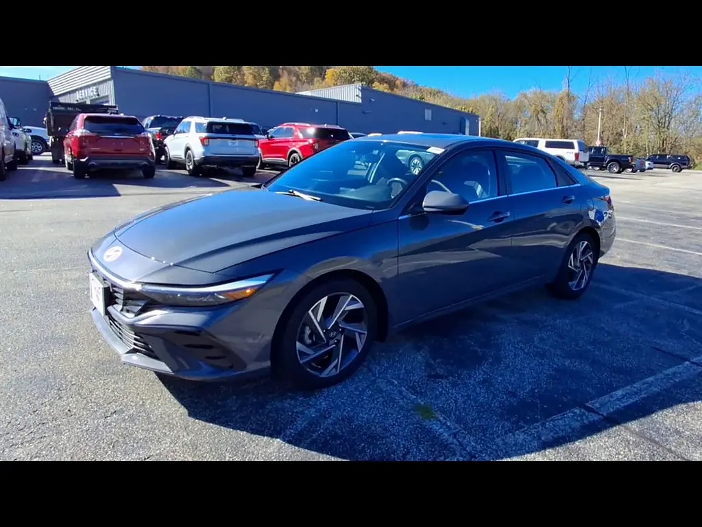 2025 Hyundai Elantra - $20,995