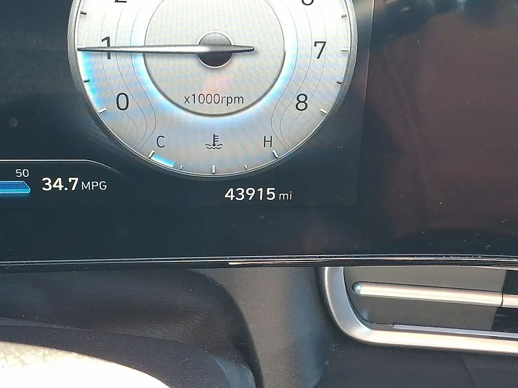 2025 Hyundai Elantra - $20,995