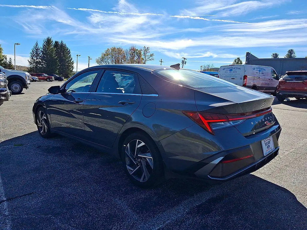 2025 Hyundai Elantra - $20,995