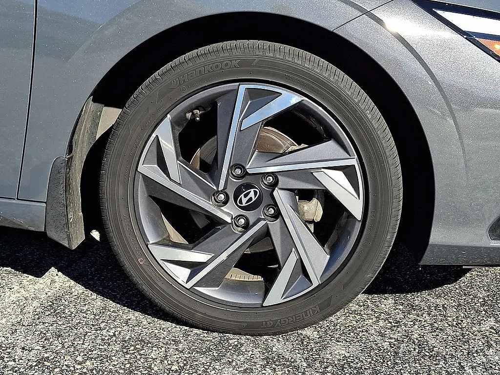 2025 Hyundai Elantra - $20,995