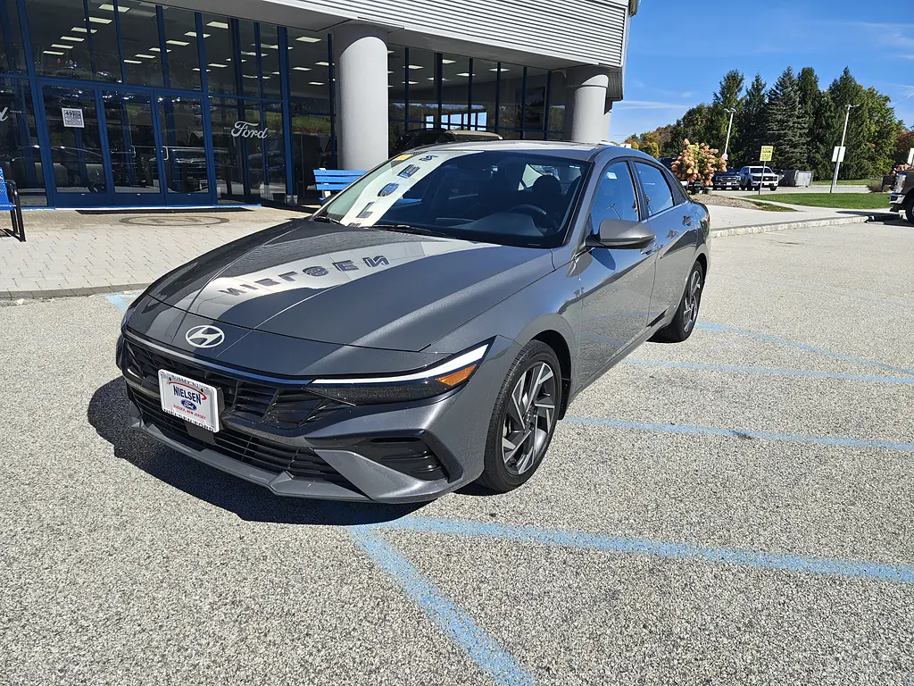 2025 Hyundai Elantra - $20,995