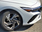 2025 Elantra Thumbnail 16